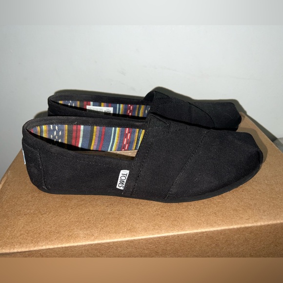 Toms Canvas Classic Black - Size US 6.5 Women - Picture 2 of 4